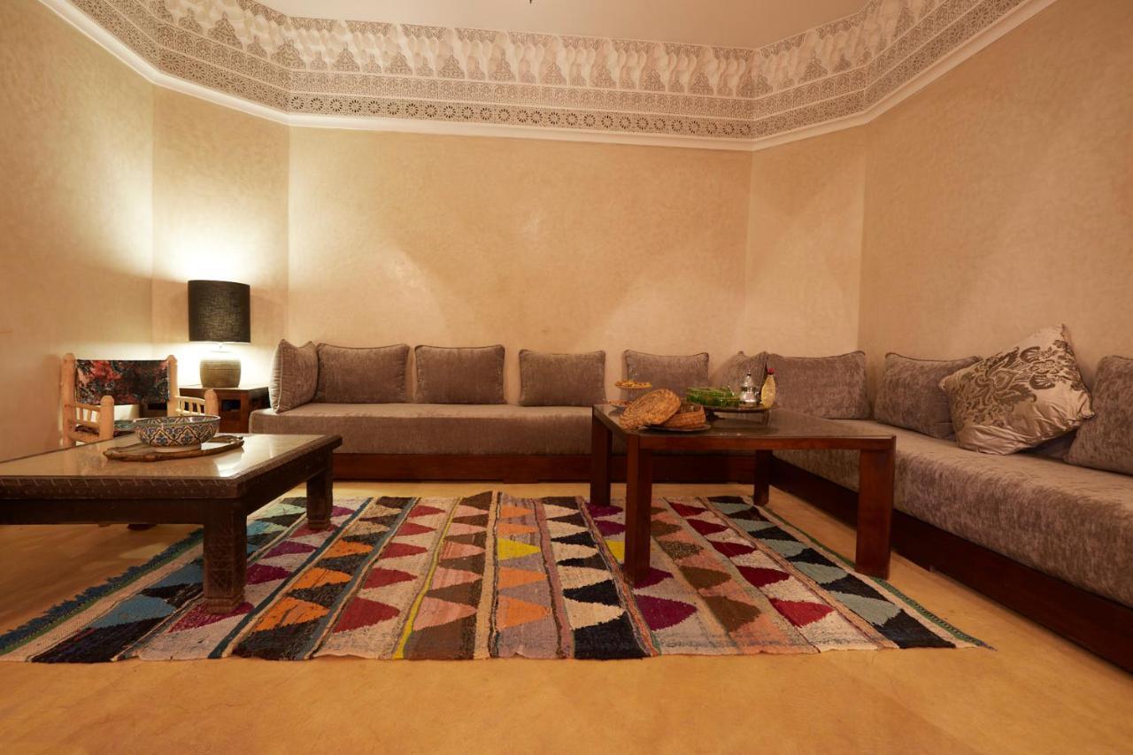 Hotel Kasbah Flilou Ait Ougliff Esterno foto